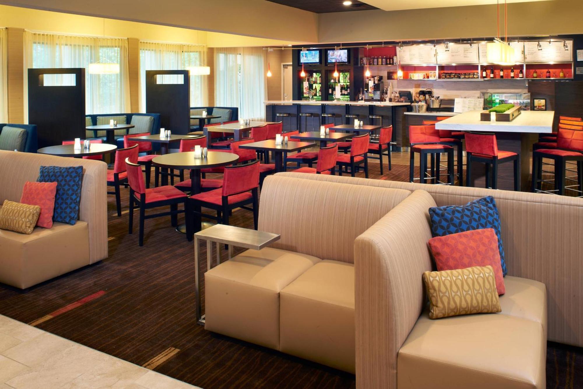 Отель Courtyard By Marriott Lexington North Ресторан фото
